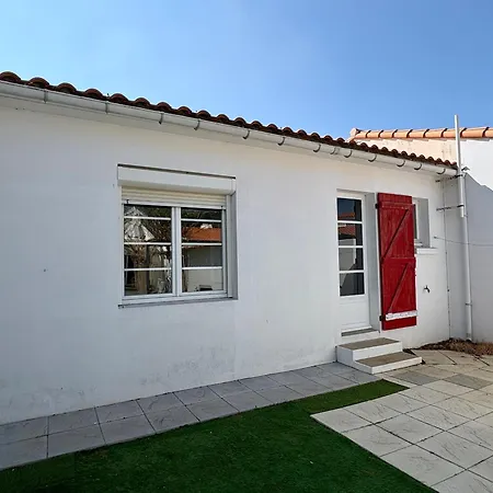 Maison Pres Mer, Terrasse Ensoleillee - 6 Pers. - Fr-1-323-608